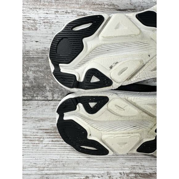 Women's Hoka One One Clifton 9 Black Running Shoes Sz 9.5B Athletic Great Shape! - Picture 10 of 13